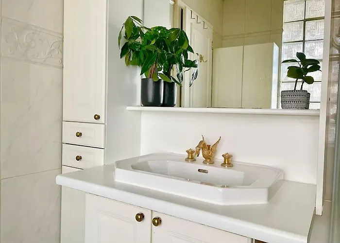 Апартаменти 110m2 Stylish 4 Bedroom Відень