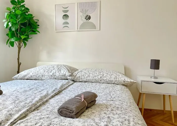 110m2 Stylish 4 Bedroom