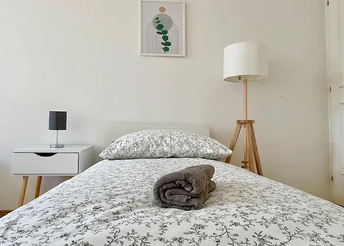 Апартаменти 110m2 Stylish 4 Bedroom *